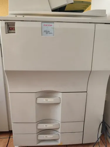 Vendo duas multifuncionais Ricoh 6000 e Ricoh 2000