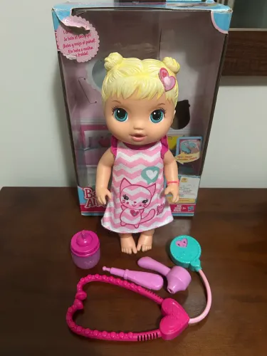 Boneca baby alive cuida de mim