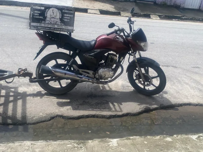 Vendo titan 150