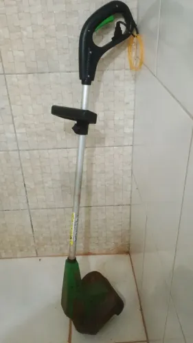 Roçadeira elétrica 220vltz