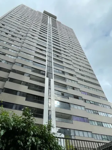 Imóvel para venda possui 180 metros quadrados com 4 quartos em Derby - Recife - PE