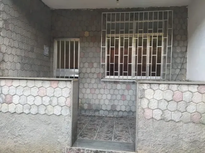 Aluga- se Casa na Posse com 3 quartos + suite - Nova Iguaçu-RJ