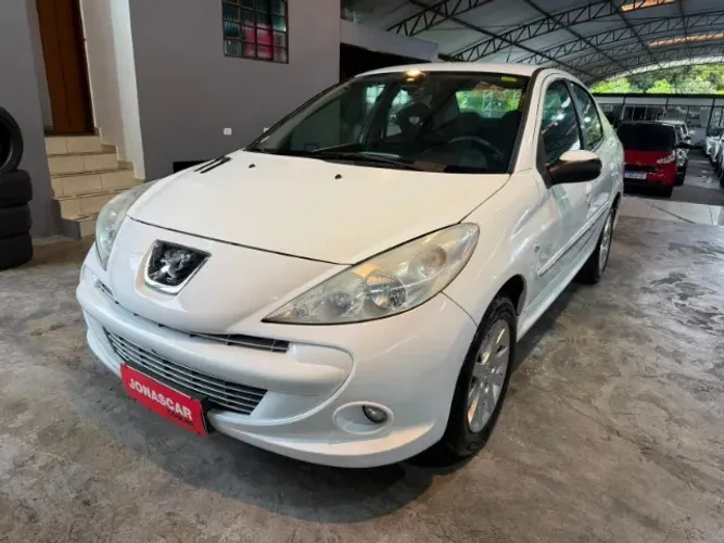 Peugeot 207 Sedan Passion XS 1.6 Flex 16V 4P 2013