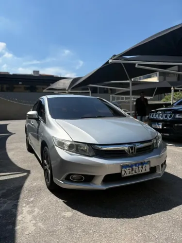 Honda Civic Sedan LXR 2.0 Flexone 16V Aut. 4P 2014