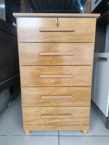CÔMODA 5 GAVETAS 