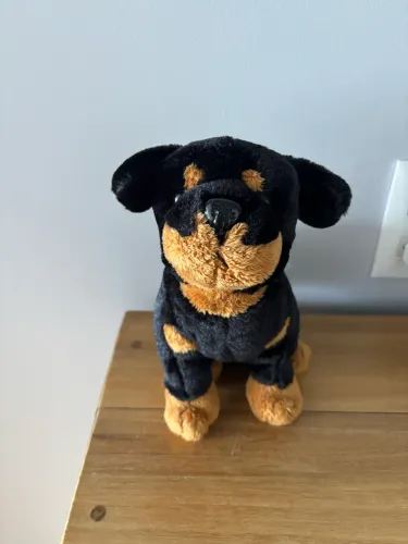 Pelúcia Cachorrinho Rottweiler