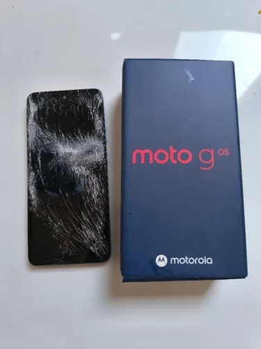 Celular semi novo conserto ou retirada de peças 