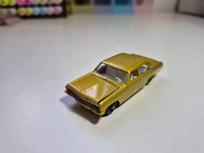 Matchbox lesney Opel Diplomat 1966 Gold nº 36