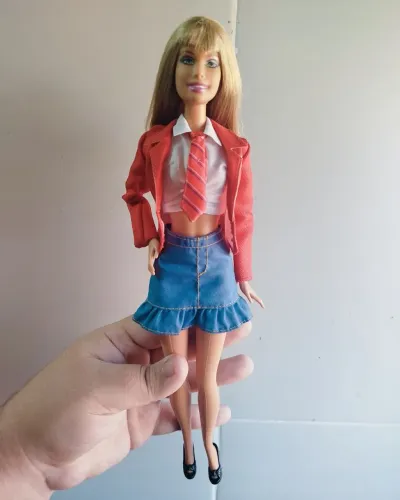 Barbie - Boneca Mia Colucci Custom "RBD" (Mattel)