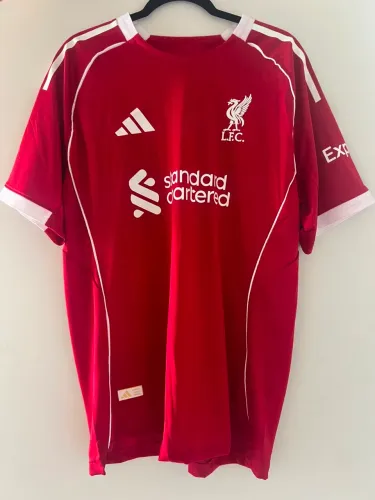 Camiseta Liverpool M. Salah 2025/2026