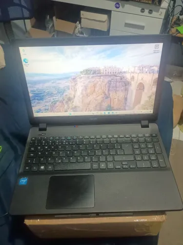 Notebook Acer SSD de 120gb + HD de 1 terá 8 GB de memória ram  teclado trocado hoje 14/03