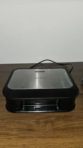 Sanduicheira e Grill Britânia BGR25B 2 em 1