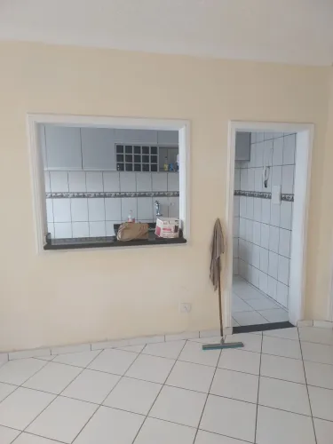 Alugo apartamento no Cophamil