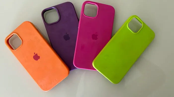 Capinhas IPHONE 15 - R$ 8 cada