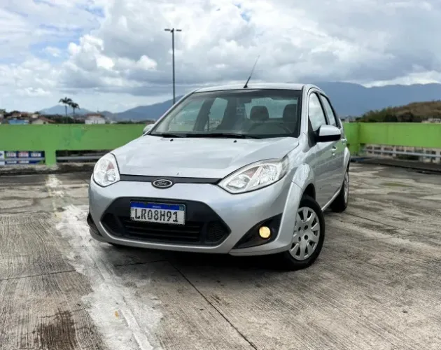 Ford Fiesta Sedan SE 1.6 8V Flex 4P 2014