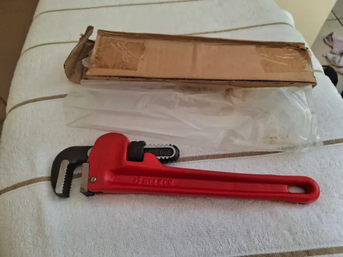 Chave de grifo da marca Belzer novo. 