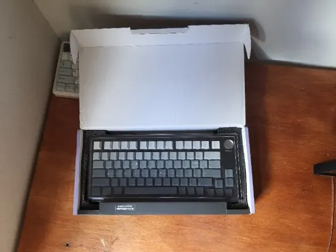 Teclado Mecânico Gamer Langtu Lt75 Com Tela Tri-mode