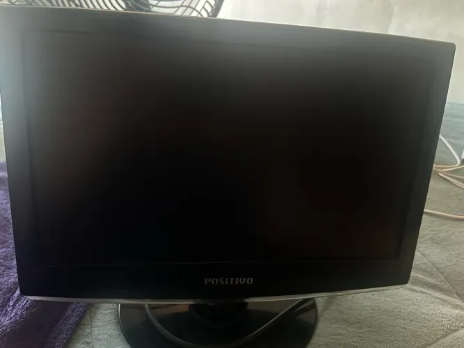 Monitor usado em bom estado