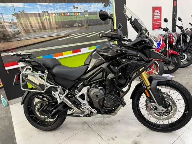 TRIUMPH TIGER 1200 RALLY BLACK EDITION