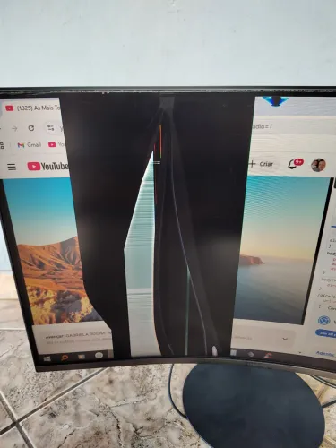 Monitor Samsung 32 polegadas tela trincada 