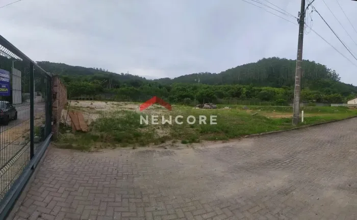 Lote em condomínio em Rua do Lamim - Canasvieiras - Florianópolis/SC
