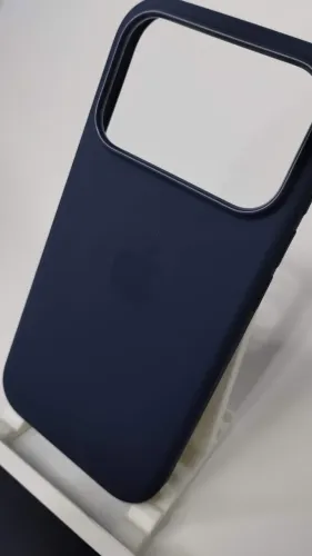 Capa para iPhone 17 PRO Similar Apple Silicone Case
