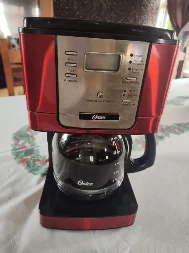 Cafeteira Oster nova