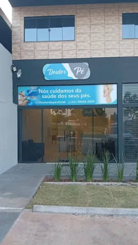 Vende-se ou Aluga-se Clínica Podologica