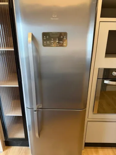 Geladeira Inverse Electrolux