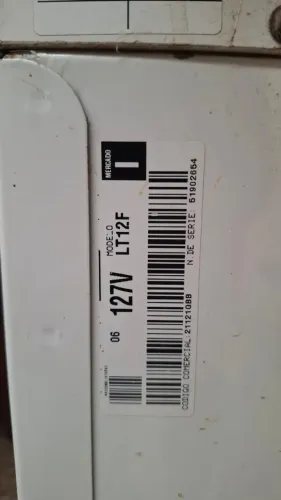 Lavadora de roupas LT12F Eletrolux - Comprei uma nova e vendo para retirada de peças