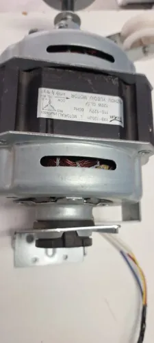 Motor secadora Electrolux SVP11 127 volts usado.