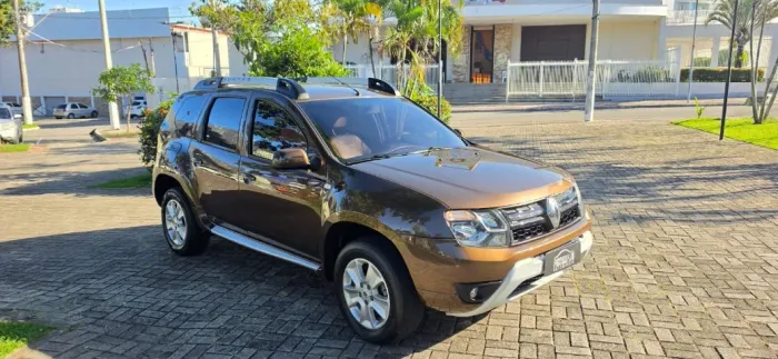 Renault Duster Dynamique 2.0 Hi-flex 16V Aut. 2016