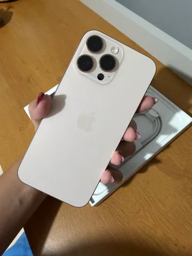 iPhone 16 Pro Max - 256GB (Pra vender rápido)