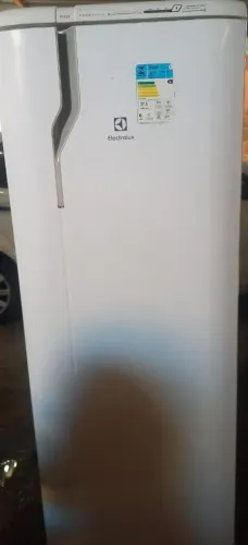 Geladeira com detalhes