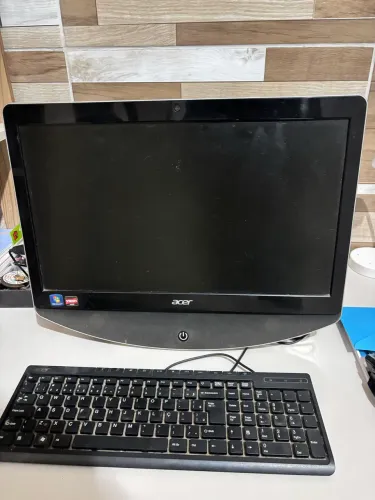 Acer Aspire Z1100 (All-in-One)