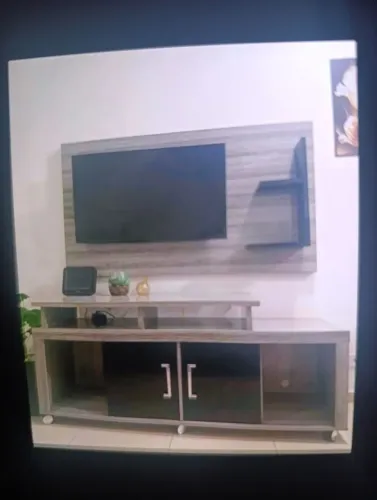 Vendo um rack usado mas está em boas condições de uso 