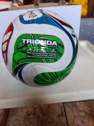 Bola adidas trionda  league da copa 2026 