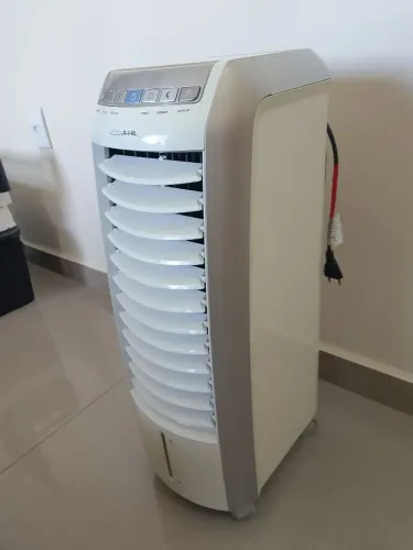 Climatizador de Ar Doméstico Electrolux Clean Air (Modelo: CL07F, 220 V).