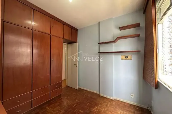 Apartamento : / Residencial / Laranjeiras