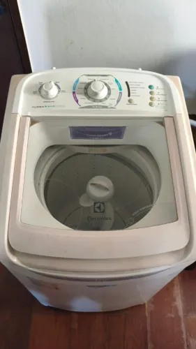 Máquina de lavar Electrolux 9kg USADA