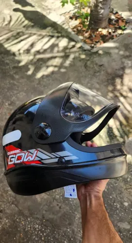 Capacete Classic GOW Preto - Usado 1 vez - Estado de novo