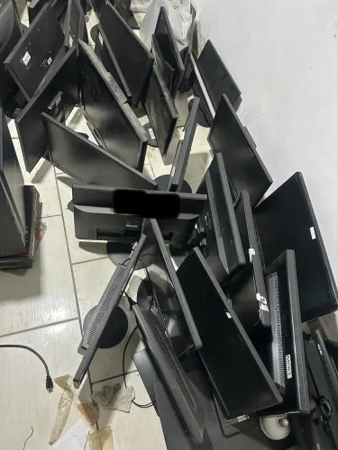 LOTE MONITORES NO ESTADO! 40 PEÇAS