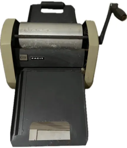 Mimeógrafo/Xerox Maual/Manivela Facit Antigo