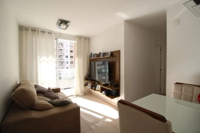 Up Barra, Apartamento com 2 quartos, suíte e móveis. Lazer completo.