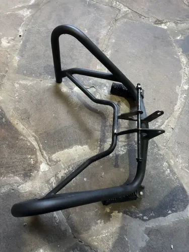 Vendo Protetor de motor/ mata cachorro. FAN E TITAN