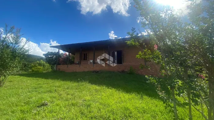 Chaçará 2 hectares em Criúva, na Mulada c/ casa.
