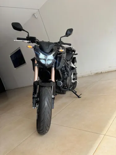 CB 500