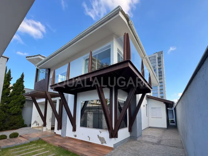 Casa Semimobiliada para Venda e Locação  Aeroporto, Tubarão, SC