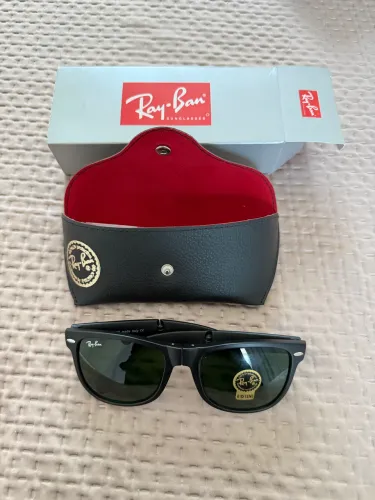 Ray Ban wayfarer