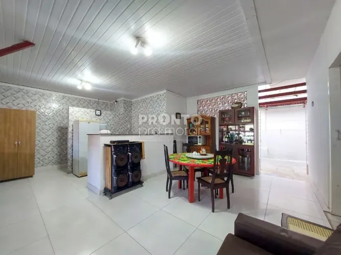 Casa com 7 quartos em Paiva